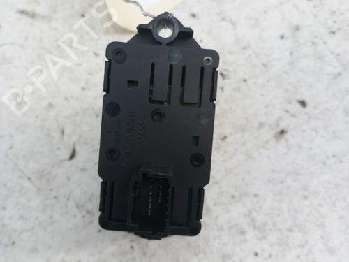 Used Switch Switch RENAULT SCÉNIC III (JZ0/1_) 1.2 TCe (JZ16) (132 hp) 28738413 28738413