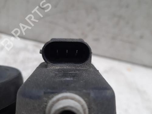 Used Right headlight RENAULT ESPACE III (JE0_) 2.2 dCi (JE0K) (130 hp) 28772024
