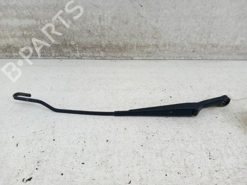 Used Front windshield wiper arm VW PASSAT B5 (3B2) 1.8 (125 hp) 28744123