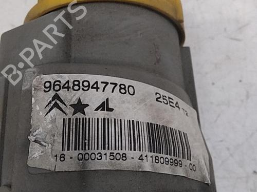 Used Right front fog light Right front fog light CITROËN C3 I (FC_, FN_) 1.4 HDi (68 hp) 28771461 28771461