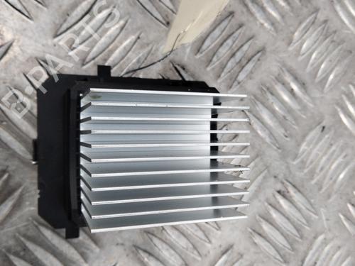 Used Heater resistor Heater resistor CITROËN C3 III (SX) 1.2 PureTech 82 (83 hp) 28742893 28742893