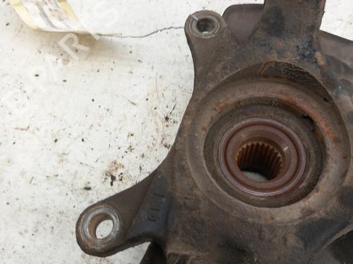Used Right front steering knuckle Right front steering knuckle SUZUKI SWIFT III (MZ, EZ) 1.3 DDiS (RS413D) (75 hp) 28743458 28743458