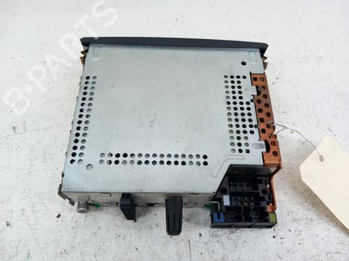 Used Radio Radio RENAULT CLIO II (BB_, CB_) 1.4 16V (B/CB0P, BB13) (98 hp) 31932102 31932102