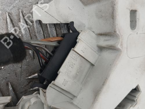 Used Lamp holder Lamp holder VW POLO III (6N1) 60 1.4 (60 hp) 36416558 36416558