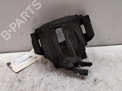 Used Right front brake caliper ALFA ROMEO 166 (936_) 2.4 JTD (936AXA00, 936A3B00) (150 hp) 28770984