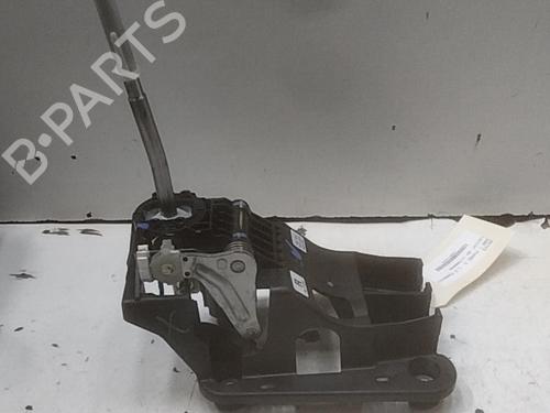 Used Gear lever PEUGEOT 208 I (CA_, CC_) 1.2 VTI 82 (82 hp) 28766479