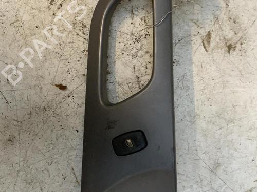 Used Right front window switch PEUGEOT 407 (6D_) 2.0 HDi 135 (6DRHRH, 6DRHRE, 6DRHRG, 6DRHRJ) (136 hp) 28751974