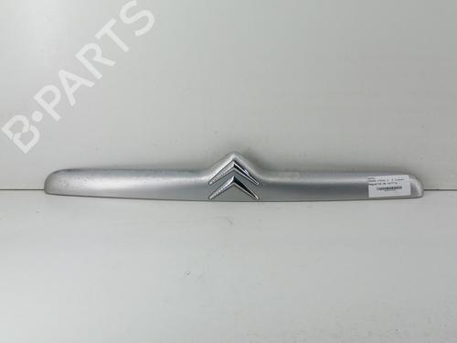 Used Tailgate trim Tailgate trim CITROËN XSARA (N1) 2.0 HDi 90 (90 hp) 28773597 28773597