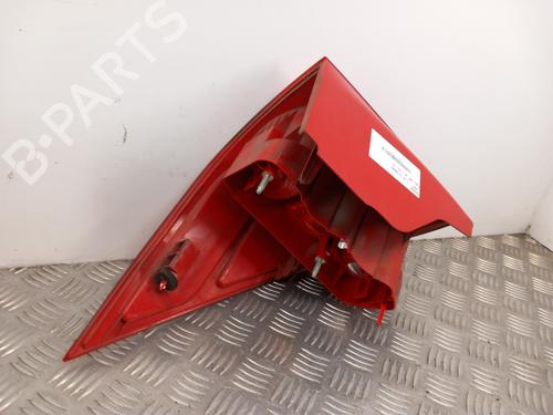 right-taillight-peugeot-1007-km_-2005-28779882 main image