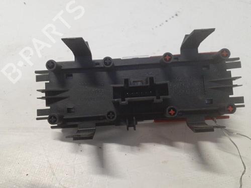 Used Warning switch Warning switch RENAULT MEGANE II (BM0/1_, CM0/1_) 1.5 dCi (BM02, BM13, BM2A, CM02, CM13) (101 hp) 28791804 28791804