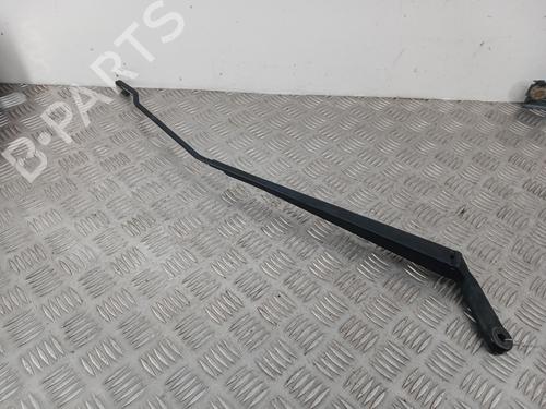 Used Front windshield wiper arm PEUGEOT 206+ (2L_, 2M_) 1.1 (60 hp) 31968551