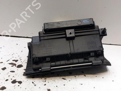 Used Glove box ALFA ROMEO MITO (955_) 1.3 MultiJet (955AXP1A, 955AYC1A) (95 hp) 28766921