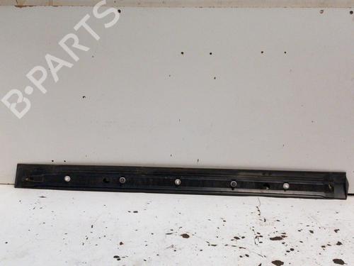 Used Door moulding trim OPEL ZAFIRA A MPV (T98) 2.2 DTI 16V (F75) (125 hp) 28758835