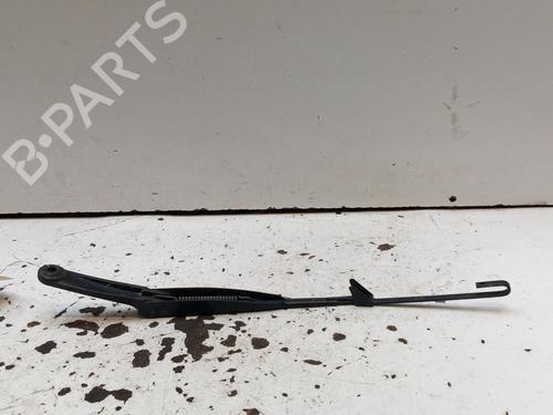Used Front windshield wiper arm FIAT PANDA (169_) 1.2 (169.AXB11, 169.AXB1A) (60 hp) 28787487