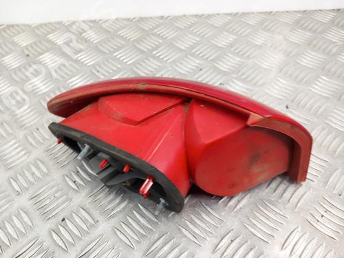 Højre baglygte ALFA ROMEO 147 (937_) 1.9 JTD (937.AXD1A, 937.BXD1A, 937.AXV1A, 937.BXB1A,... (115 hp) 28757080