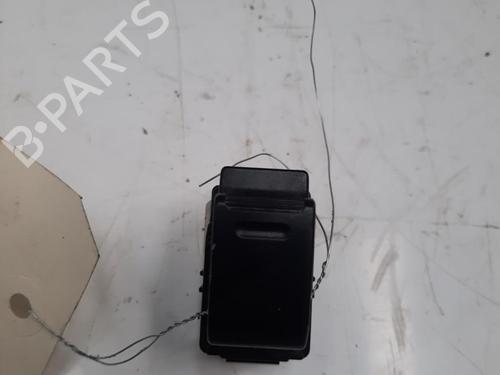 Used Right rear window switch Right rear window switch TOYOTA PICNIC (_XM1_) 2.2 D (CMX10_, CXM10G) (90 hp) 28764334 28764334