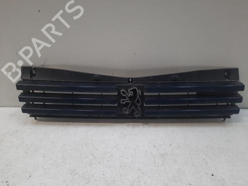 Used Grille PEUGEOT 205 II (20A/C) 1.4 (68 hp) 28759409