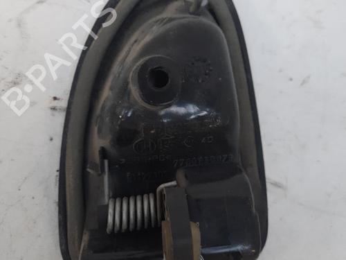 Used Front right interior door handle RENAULT MASTER II Van (FD) 2.8 dTI (FD0C, FD0F, FD2B, FD2F, FD3C, FD3F) (114 hp) 28770195