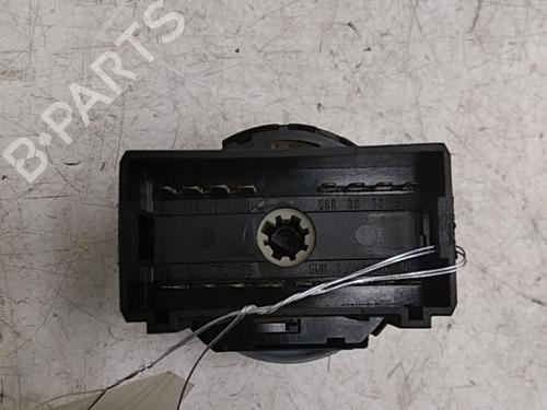 Used Headlight switch Headlight switch VW POLO IV (9N_, 9A_) 1.2 12V (64 hp) 28748930 28748930