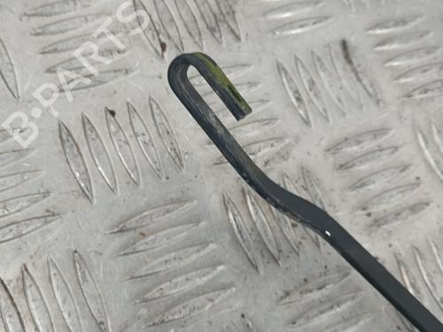 Used Front windshield wiper arm Front windshield wiper arm RENAULT CLIO I (B/C57_, 5/357_) 1.2 (B/C/S57A, B/C57S, 5/357F, 5/357J, 5/357L, 5/357R) (58 hp) 31306118 31306118