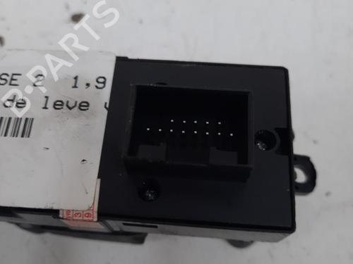 Used Right front window switch VW SHARAN (7M8, 7M9, 7M6) 1.9 TDI (115 hp) 28757775