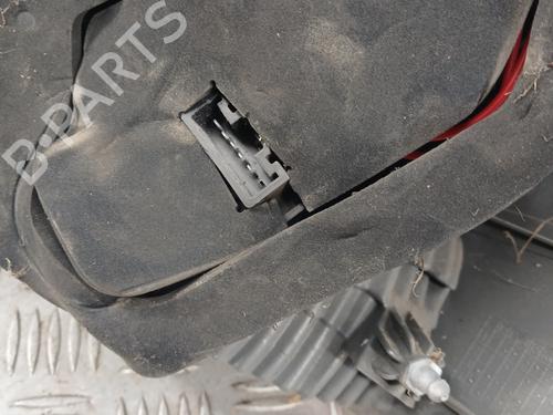 Used Left taillight Left taillight TOYOTA YARIS (_P9_) 1.0 VVT-i (KSP90_, KSP90R) (69 hp) 32699639 32699639