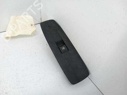 Used Right front window switch RENAULT KADJAR (HA_, HL_) 1.3 TCe 140 (HLNB, HLN1) (140 hp) 28780658