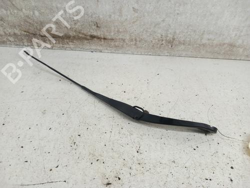 Used Front windshield wiper arm DACIA SANDERO II 1.5 dCi (90 hp) 28737435