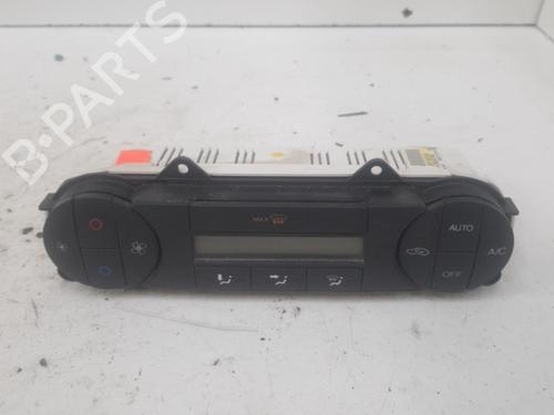 AC Styreenhet / Manøvreringsenhet FORD MONDEO III Turnier (BWY) 2.0 16V TDDi / TDCi (115 hp) 28764822