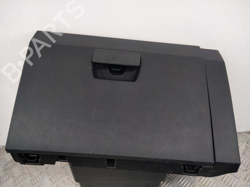 Used Glove box DACIA SANDERO III 1.0 TCe 100 ECO-G (101 hp) 28780438