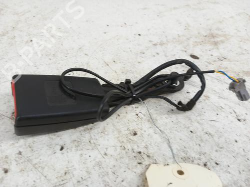 Used Seat buckle FIAT DOBLO Cargo (263_) 1.6 D Multijet (263WXD1B, 263WXR1B, 263WXX1B, 263ZXD1B,... (105 hp) 28743230