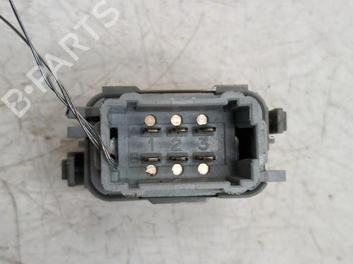 Used Right front window switch RENAULT SCÉNIC II (JM0/1_) 1.5 dCi (JM1E, JM16) (106 hp) 28748631
