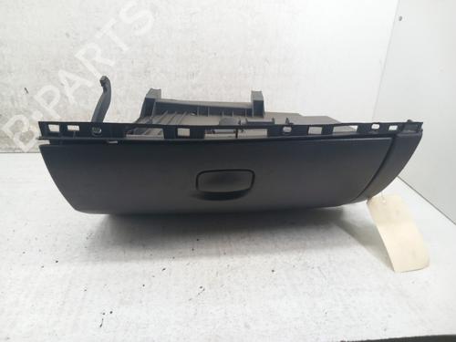 Used Glove box Glove box RENAULT CLIO III (BR0/1, CR0/1) 1.5 dCi (C/BR0G, C/BR1G) (68 hp) 28744073 28744073