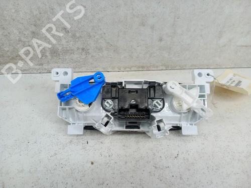 Used Climate control RENAULT TRAFIC III Van (FG_) 2.0 dCi 145 (FGML) (145 hp) 28768522