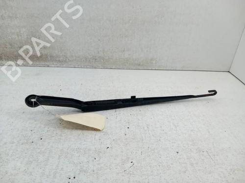 Used Front windshield wiper arm BMW 3 (E46) 320 d (150 hp) 28746211
