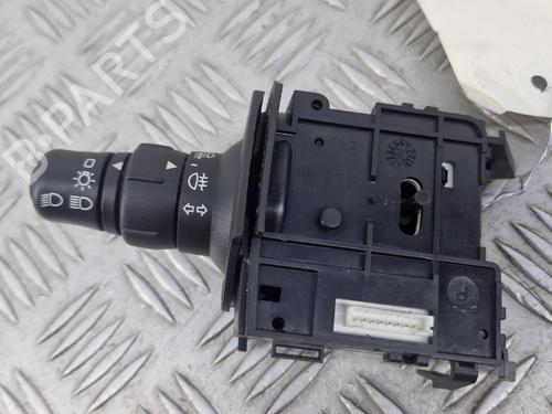 Used Switch Switch RENAULT SCÉNIC II (JM0/1_) 2.0 (JM05, JM0U, JM1N, JM1U, JM2V) (135 hp) 39661364 39661364