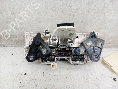 climate-control-nissan-nv200-van-2010-28783320 main image