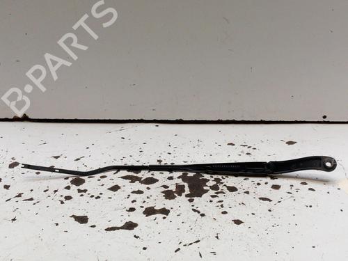 Used Front windshield wiper arm RENAULT CLIO III Grandtour (KR0/1_) 1.5 dCi (KR0G) (68 hp) 28774030