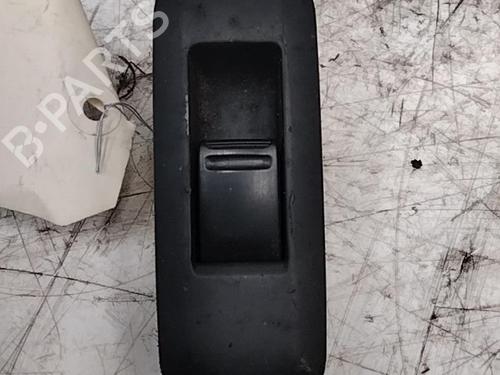 Used Right rear window switch NISSAN PRIMERA Hatchback (P12) 1.9 dCi (120 hp) 28760154