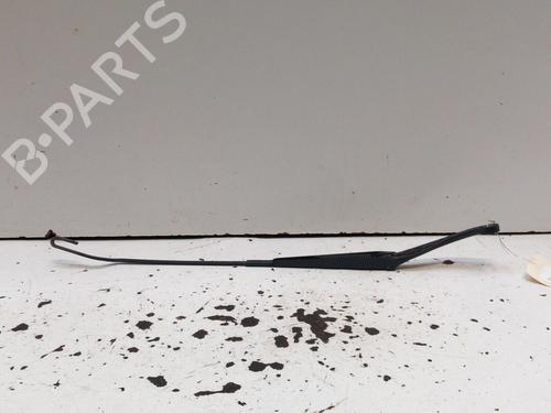 Used Front windshield wiper arm Front windshield wiper arm 28756328 28756328