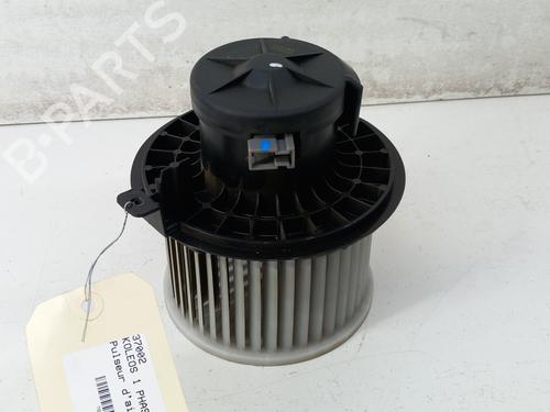 Used Heater blower motor RENAULT KOLEOS I (HY_) 2.0 dCi 4x4 (HY0K) (150 hp) 28773165