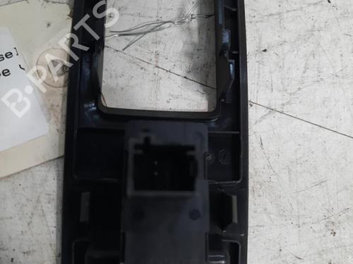 Used Right rear window switch Right rear window switch CITROËN C6 (TD_) 3.0 HDi (241 hp) 28750226 28750226