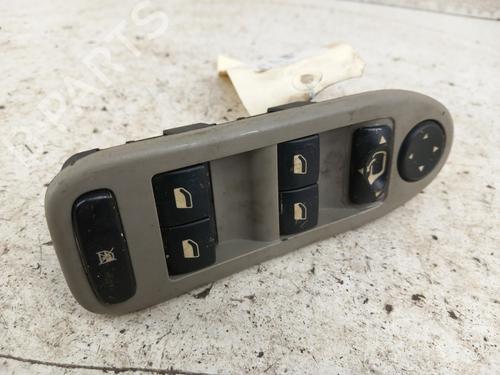 Used Left front window switch CITROËN C5 II (RC_) 1.6 HDi (RC8HZB) (109 hp) 28737541