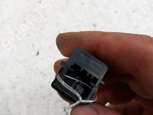 Used Warning switch Warning switch CITROËN BERLINGO / BERLINGO FIRST MPV (MF_, GJK_, GFK_) 1.6 HDI 90 (MF9HX) (90 hp) 28734633 28734633