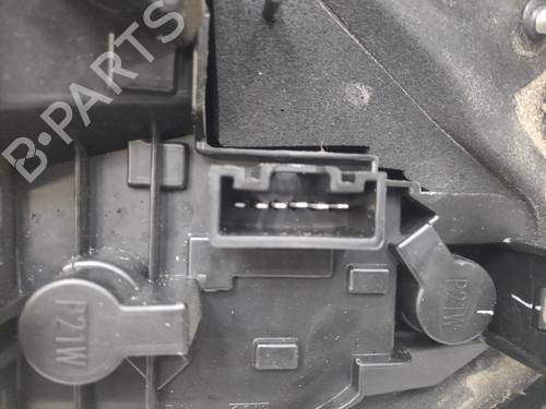 right-taillight-toyota-corolla-_e12_-2001-2002-2003-2004-2005-2006-2007-2008-28741481 main image