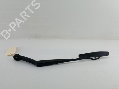 Used Front windshield wiper arm NISSAN VANETTE CARGO Van (HC 23) 2.3 D (75 hp) 28794113