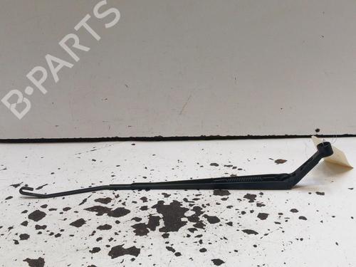 Used Front windshield wiper arm Front windshield wiper arm 28762474 28762474