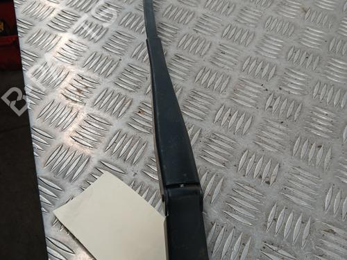 Used Front windshield wiper arm CITROËN C4 Picasso II 1.6 BlueHDi 120 (120 hp) 30937452