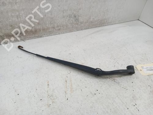 Used Front windshield wiper arm NISSAN LEAF (ZE0) Electric (109 hp) 28743897