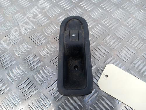 Used Left rear window switch RENAULT MEGANE II (BM0/1_, CM0/1_) 1.5 dCi (BM1E, CM1E) (106 hp) 28739399